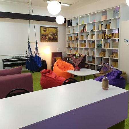 Хостел 689Capsulehotel&Coffee Алматы Экстерьер фото